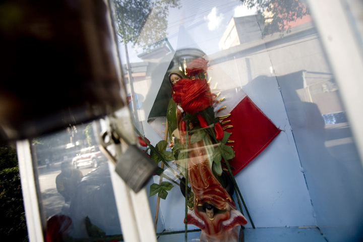 virgincondesa01_lres