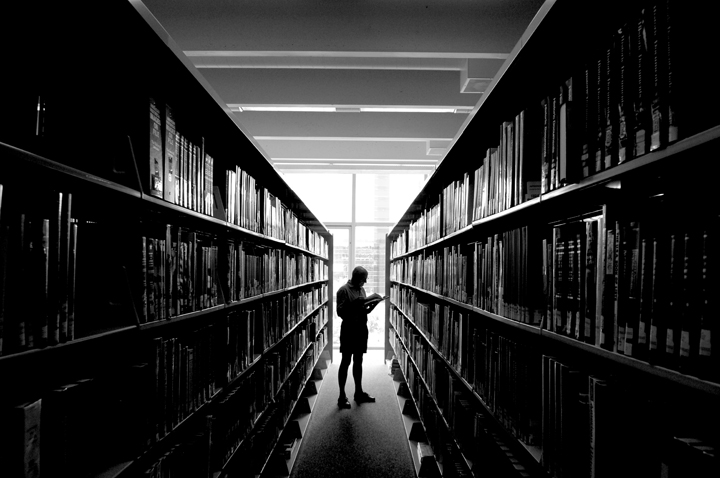 librarybw_03_lres librarybw_03_lres